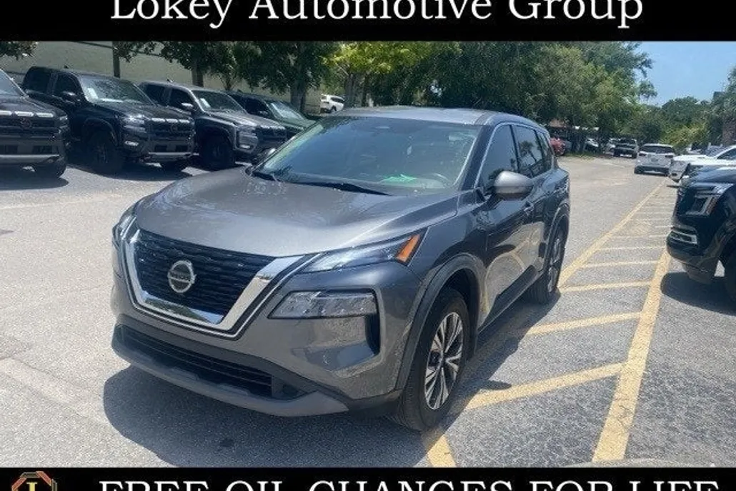 2021 Nissan Rogue SV photo 1