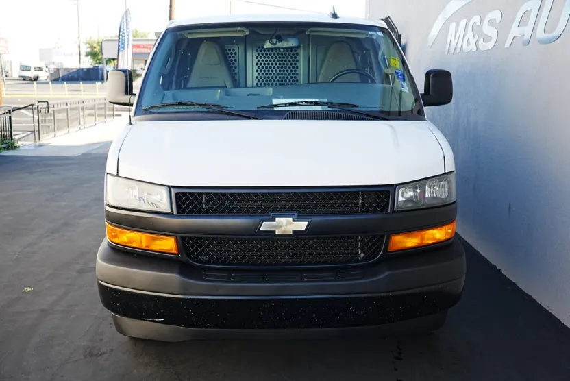 2022 Chevrolet Express Cargo Van 3500 photo 1