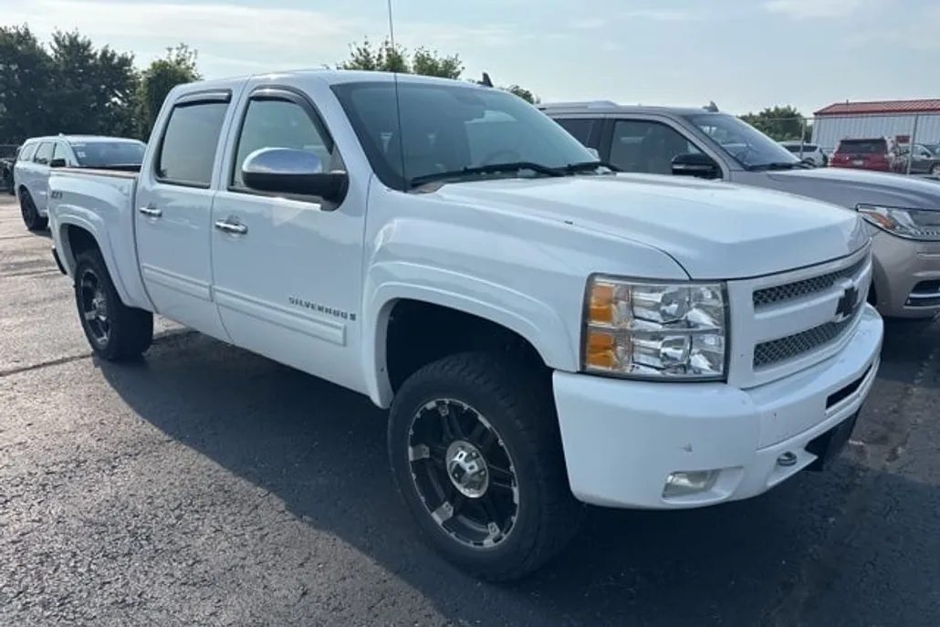 2009 Chevrolet Silverado 1500 LTZ photo 1