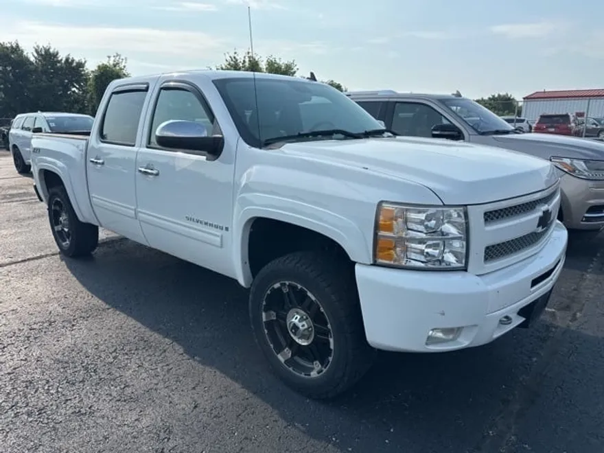 2009 Chevrolet Silverado 1500 LTZ photo 1