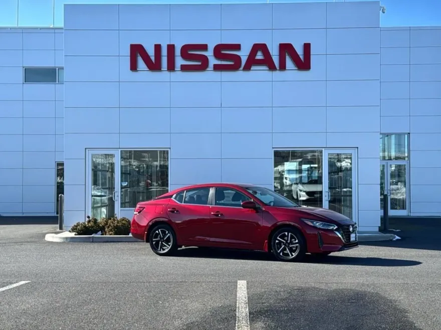 2025 Nissan Sentra SV photo 1