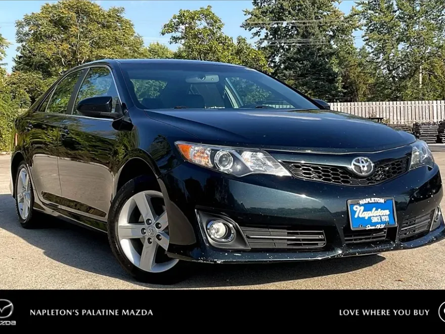 2014 Toyota Camry L photo 1
