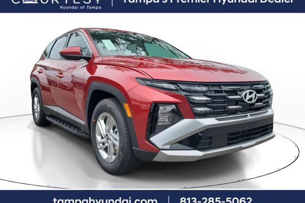 2026 Hyundai Tucson SE photo 1