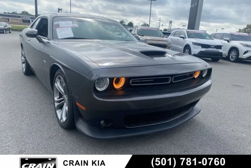2020 Dodge Challenger R/T photo 1