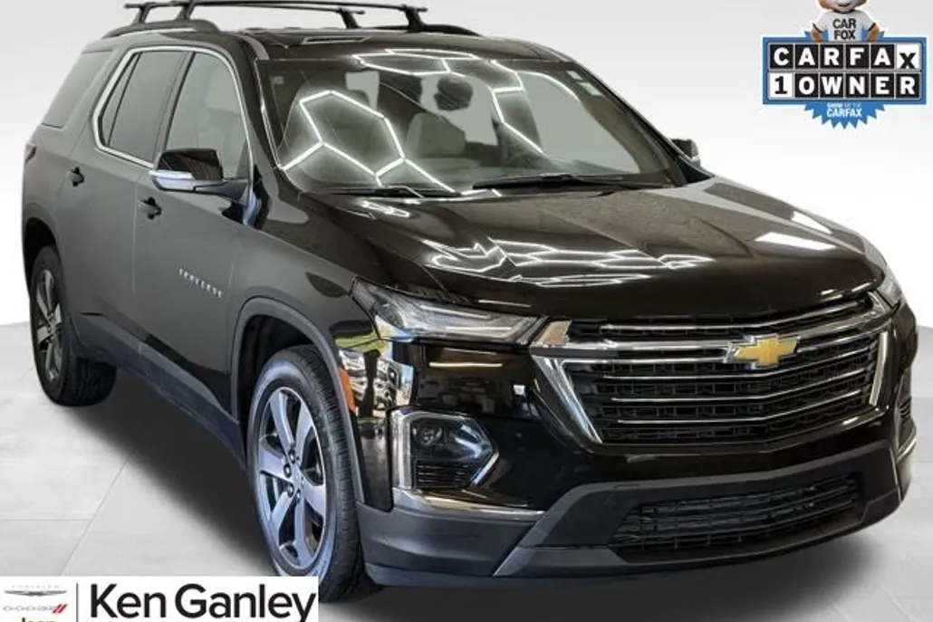 2023 Chevrolet Traverse Leather photo 1