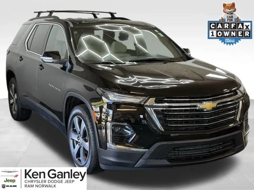 2023 Chevrolet Traverse Leather photo 1