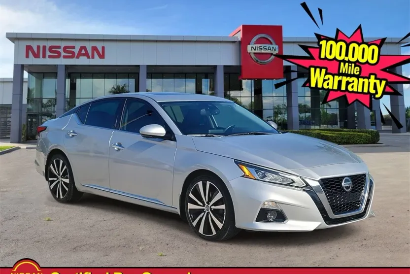 2020 Nissan Altima 2.5 Platinum photo 1