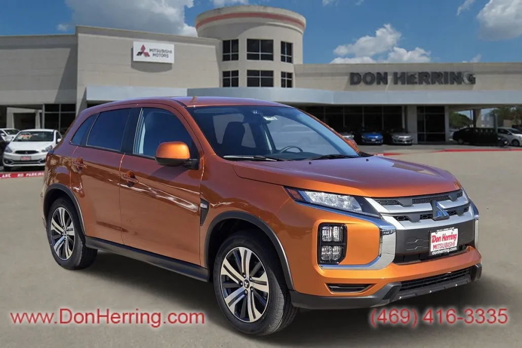 2024 Mitsubishi Outlander Sport ES photo 1