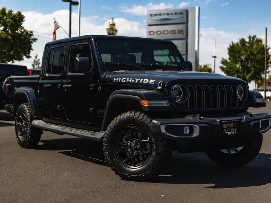 2025 Jeep Gladiator Sport photo 1