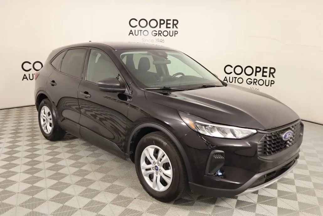 2024 Ford Escape Base photo 1