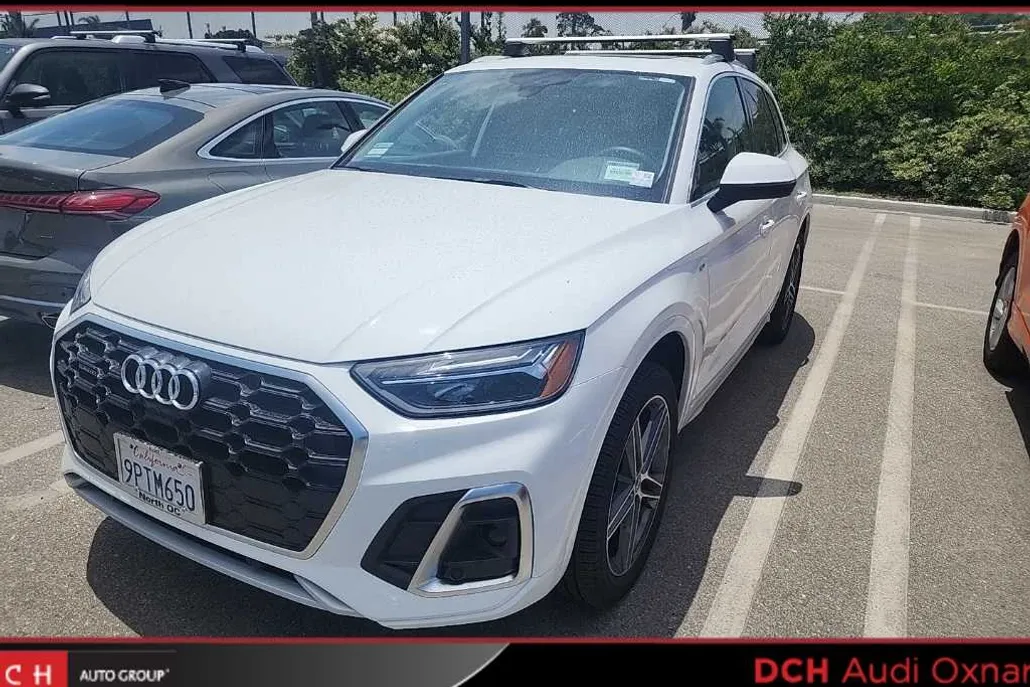 2024 Audi Q5 S line Premium Plus photo 1