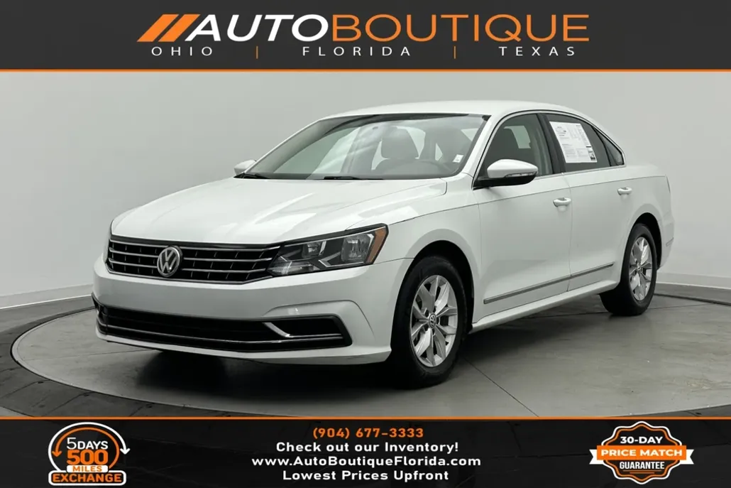 2017 Volkswagen Passat S photo 1