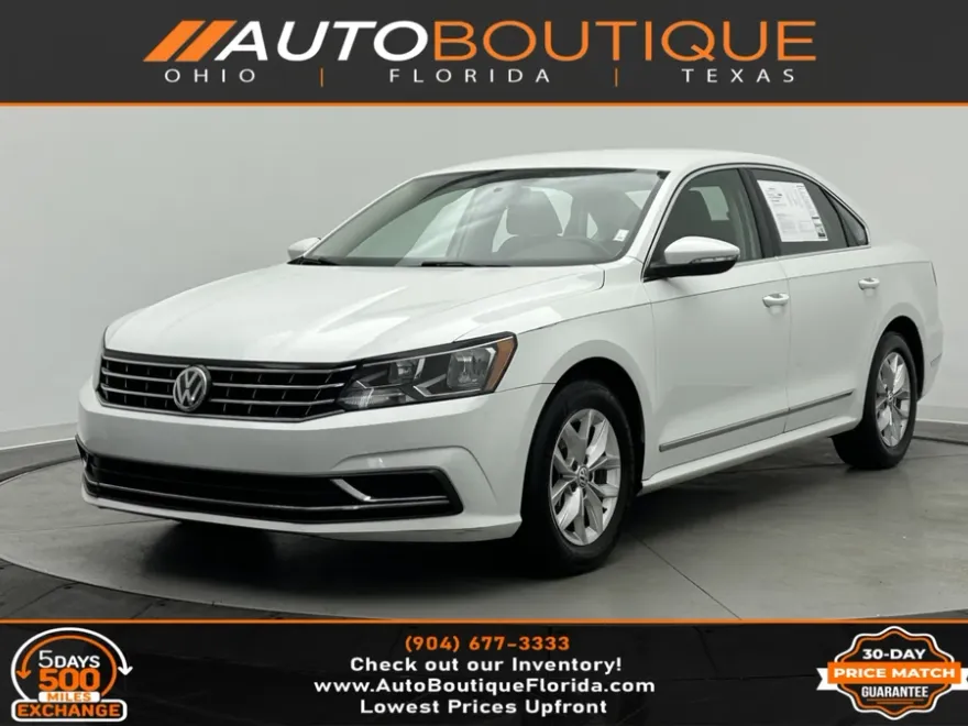 2017 Volkswagen Passat S photo 1