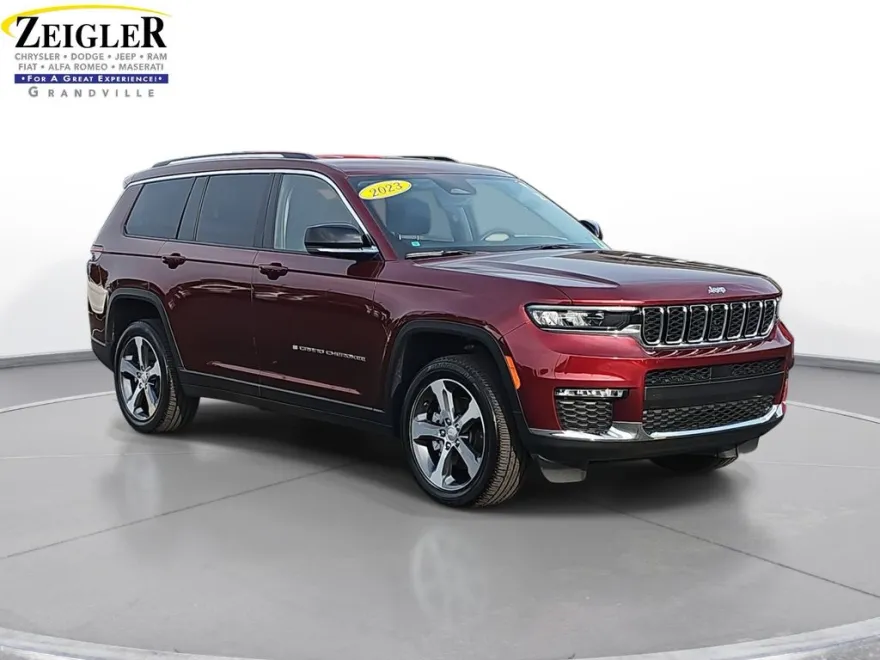 2023 Jeep Grand Cherokee Limited photo 1