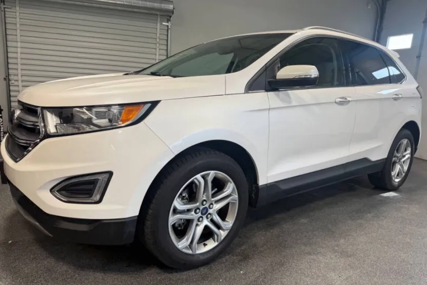 2018 Ford Edge Titanium photo 1