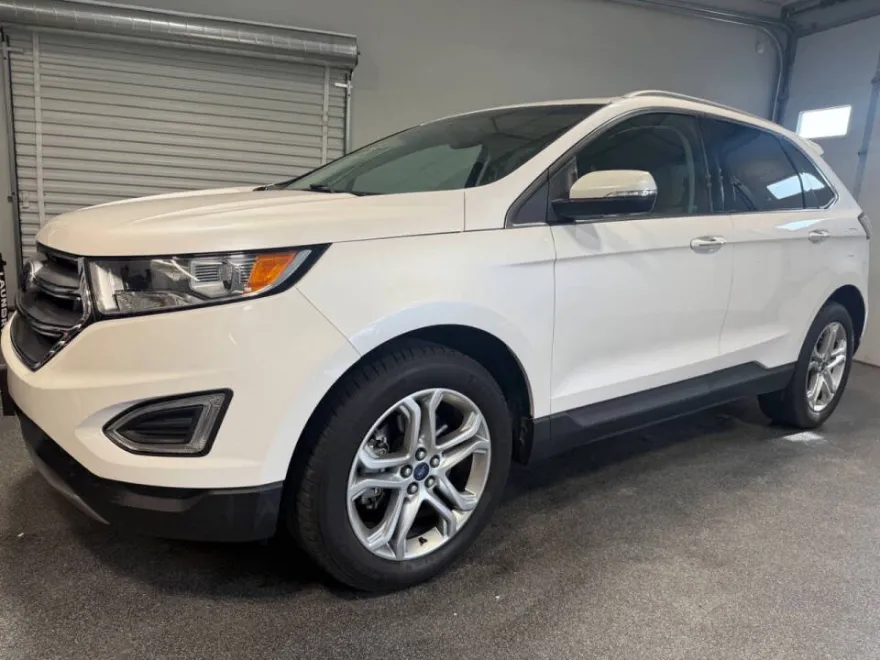 2018 Ford Edge Titanium photo 1