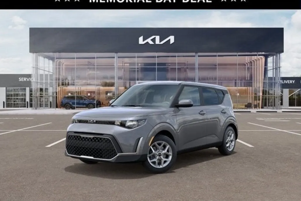 2025 Kia Soul LX S photo 1