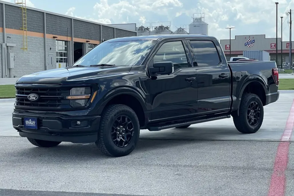 2024 Ford F-150 XLT photo 1