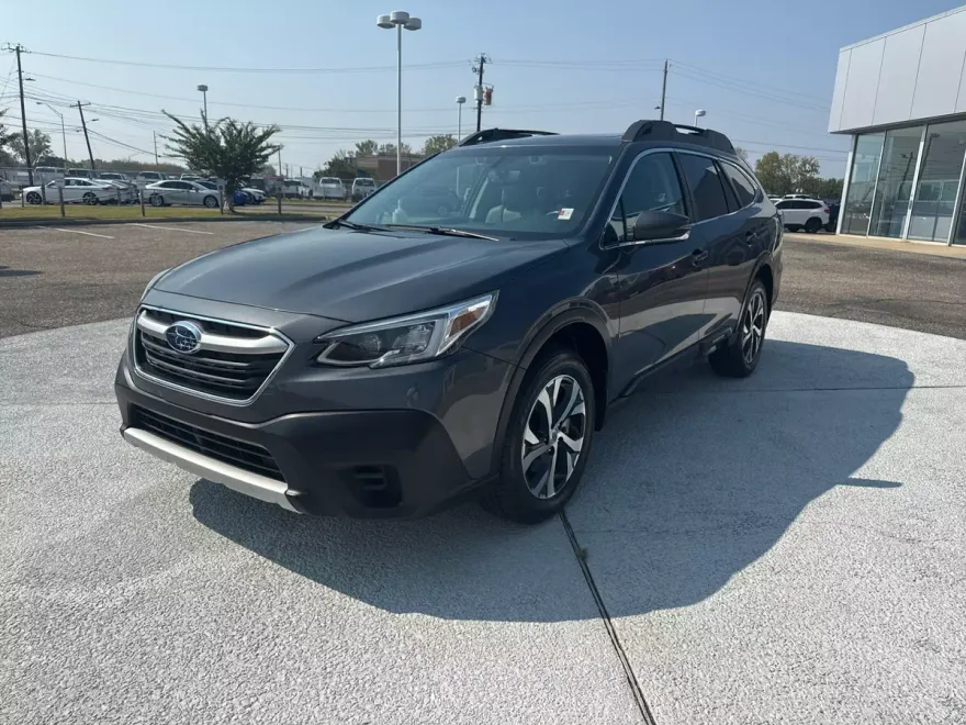 2021 Subaru Outback Limited photo 1