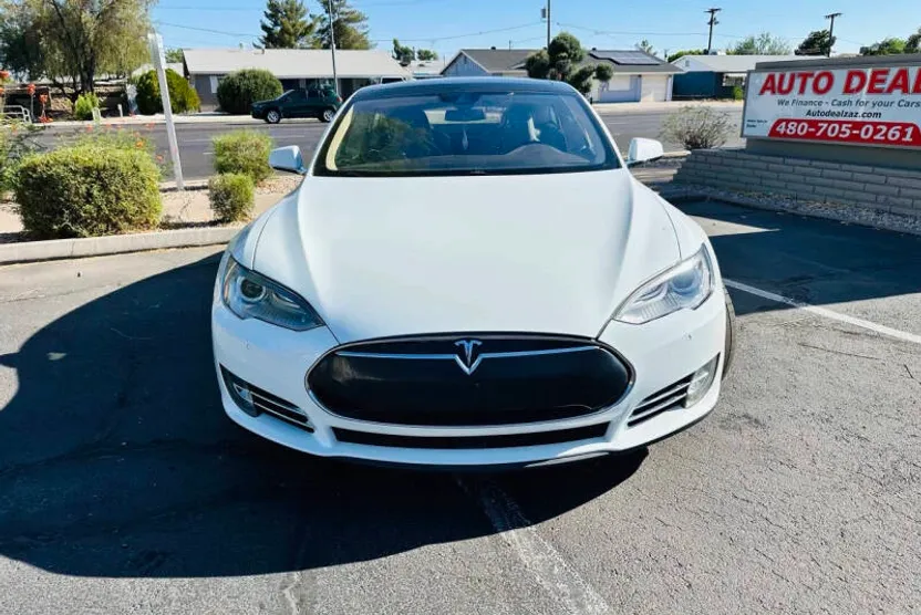 2015 Tesla Model S P85D photo 1