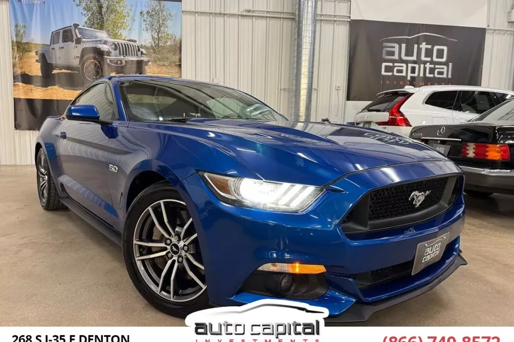 2017 Ford Mustang GT photo 1