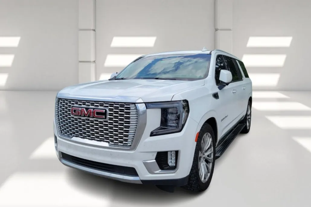 2021 Gmc Yukon XL Denali photo 1