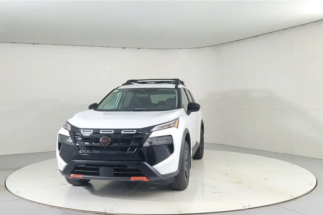 2026 Nissan Rogue SV photo 1