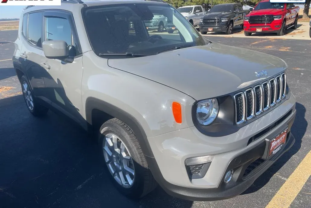 2020 Jeep Renegade Latitude photo 1