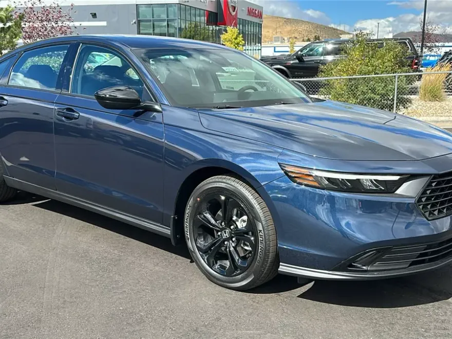 2025 Honda Accord SE photo 1