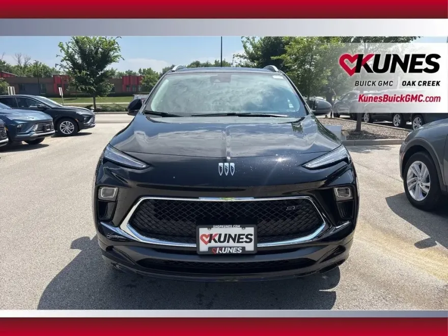 2026 Buick Encore GX Sport Touring photo 1