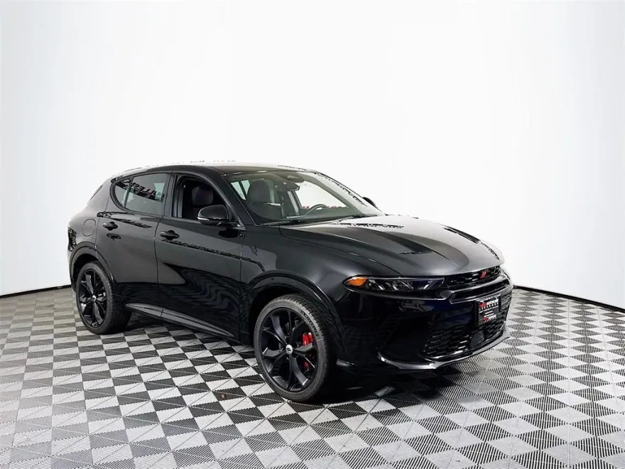 2025 Dodge Hornet R/T photo 1