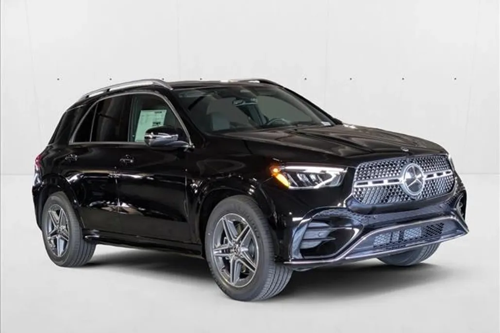 2026 Mercedes Benz GLE 450 4MATIC photo 1