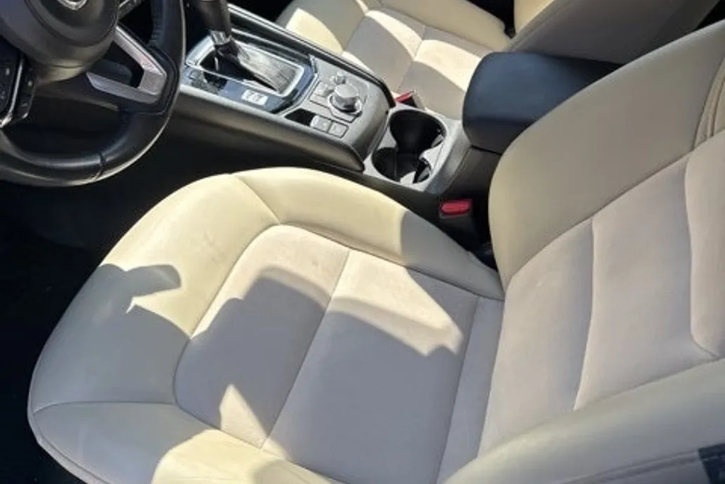 2020 Mazda CX-5 Touring photo 1