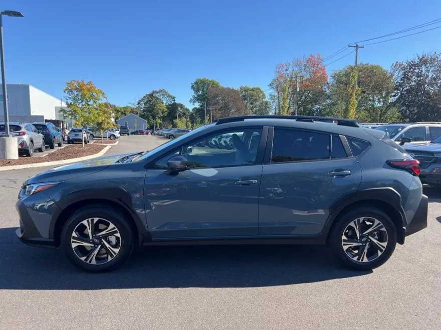 2025 Subaru Crosstrek Premium photo 1