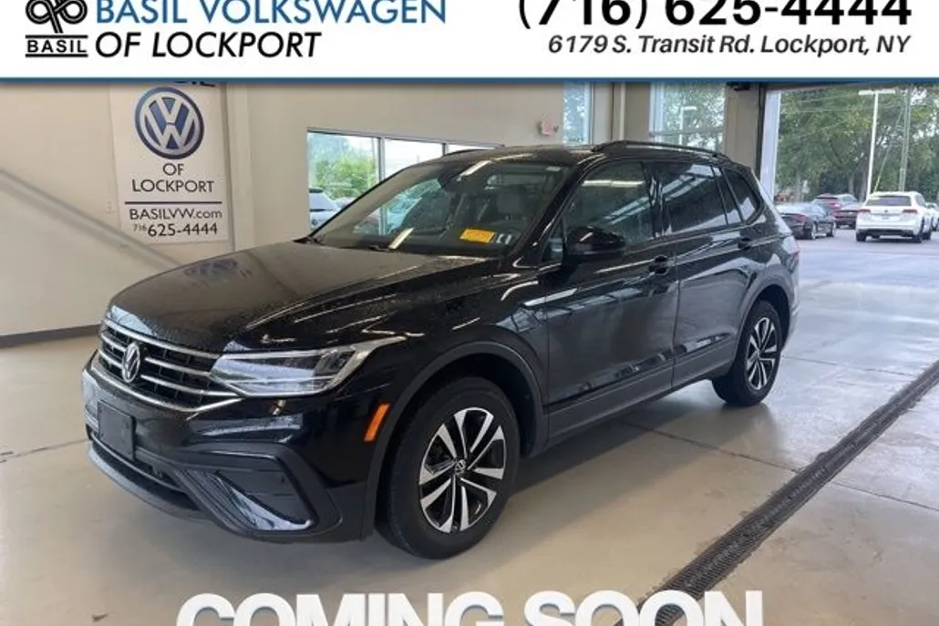 2022 Volkswagen Tiguan S photo 1