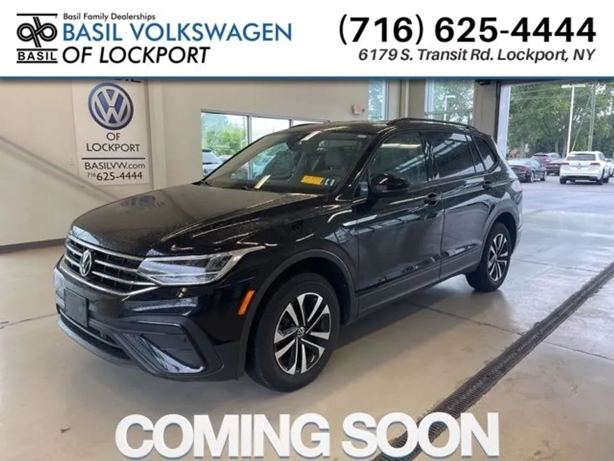 2022 Volkswagen Tiguan S photo 1