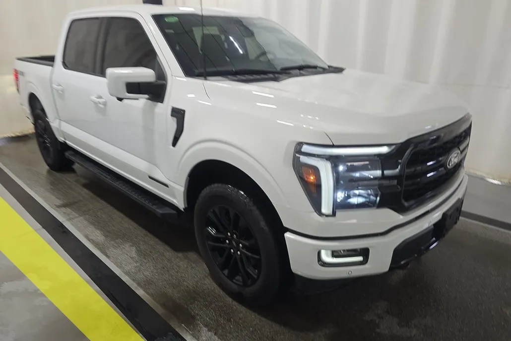 2024 Ford F-150 Lariat photo 1