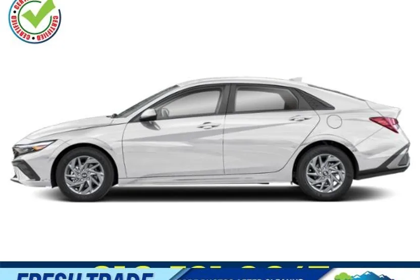 2024 Hyundai Elantra SEL photo 1