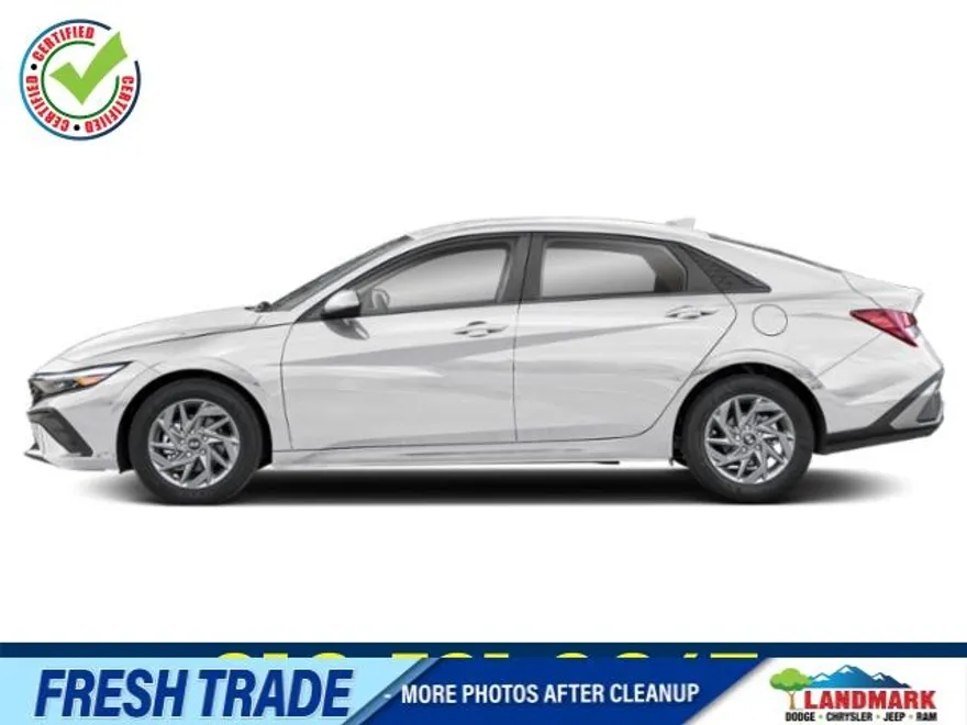 2024 Hyundai Elantra SEL photo 1