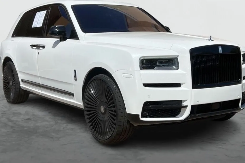 2020 Rolls Royce Cullinan photo 1