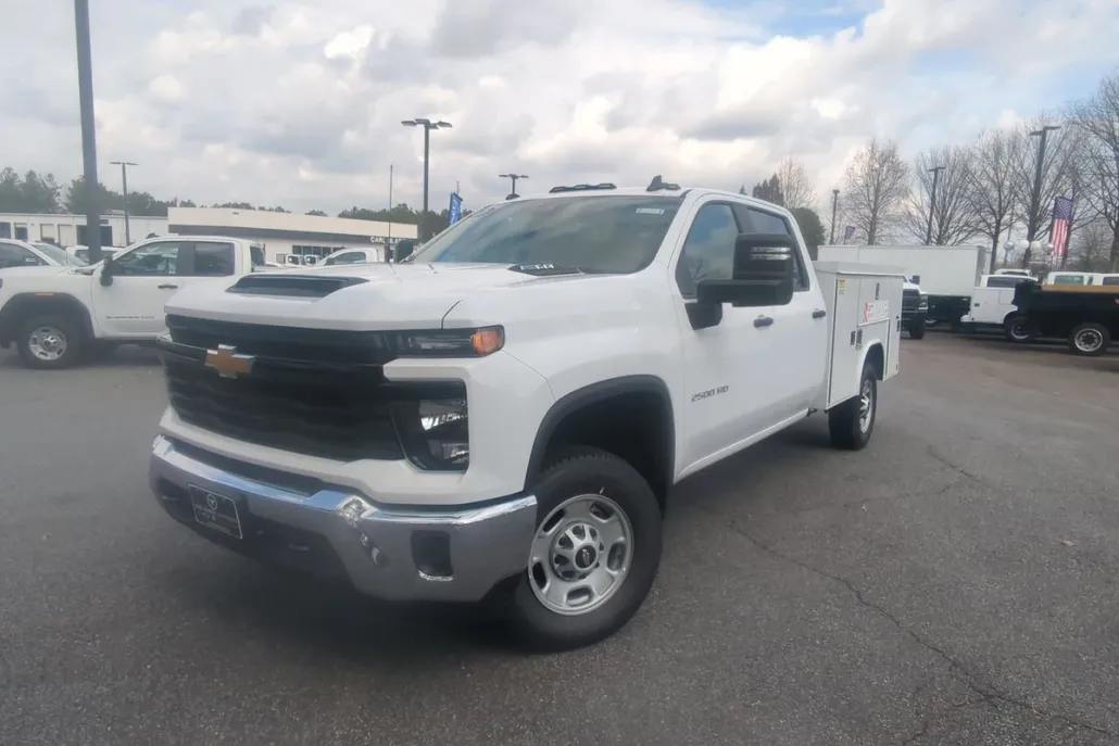 2024 Chevrolet Silverado 2500HD photo 1