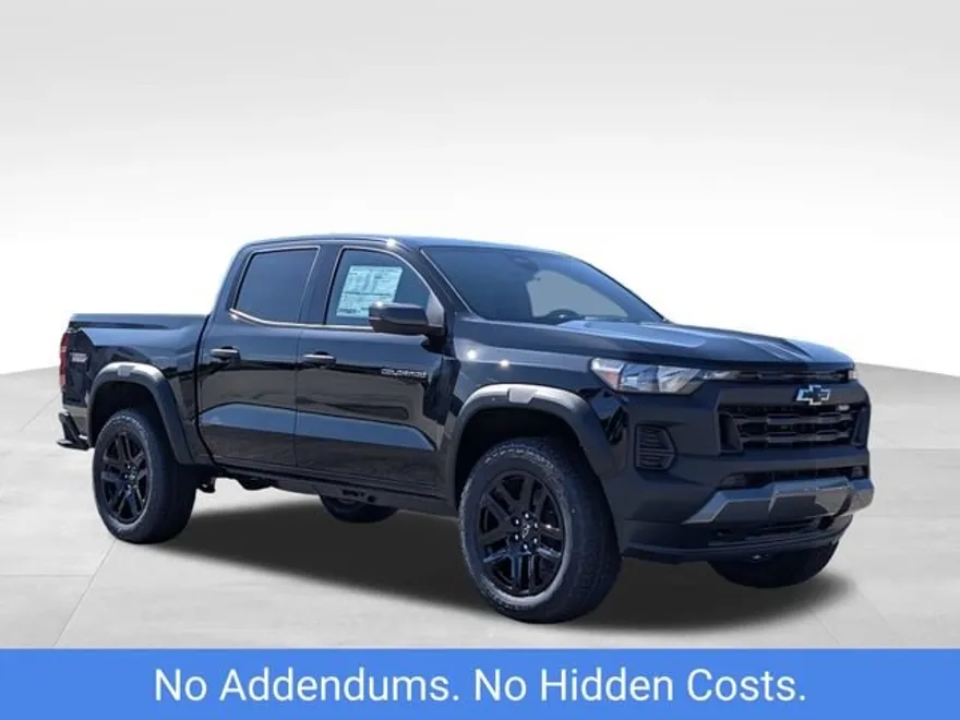 2025 Chevrolet Colorado Trail Boss photo 1