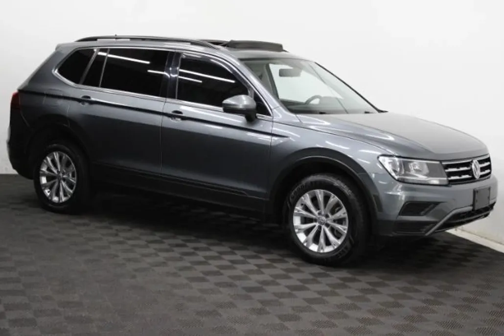 2019 Volkswagen Tiguan SEL R-Line Black photo 1