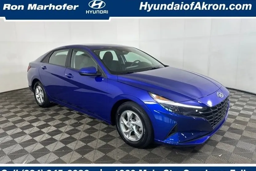 2023 Hyundai Elantra SE photo 1