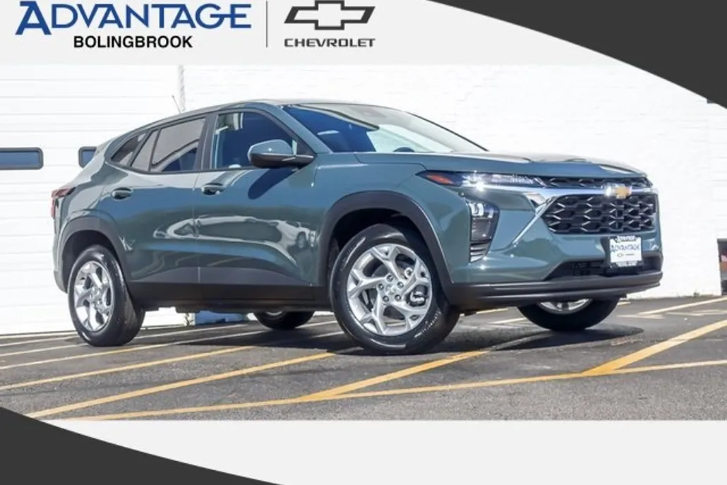 2026 Chevrolet Trax LS photo 1