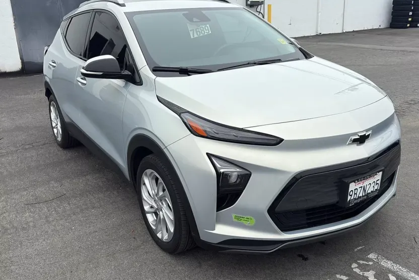2022 Chevrolet Bolt EUV photo 1