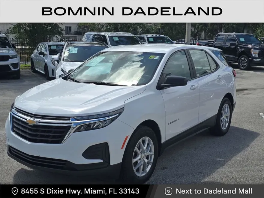 2023 Chevrolet Equinox LS photo 1