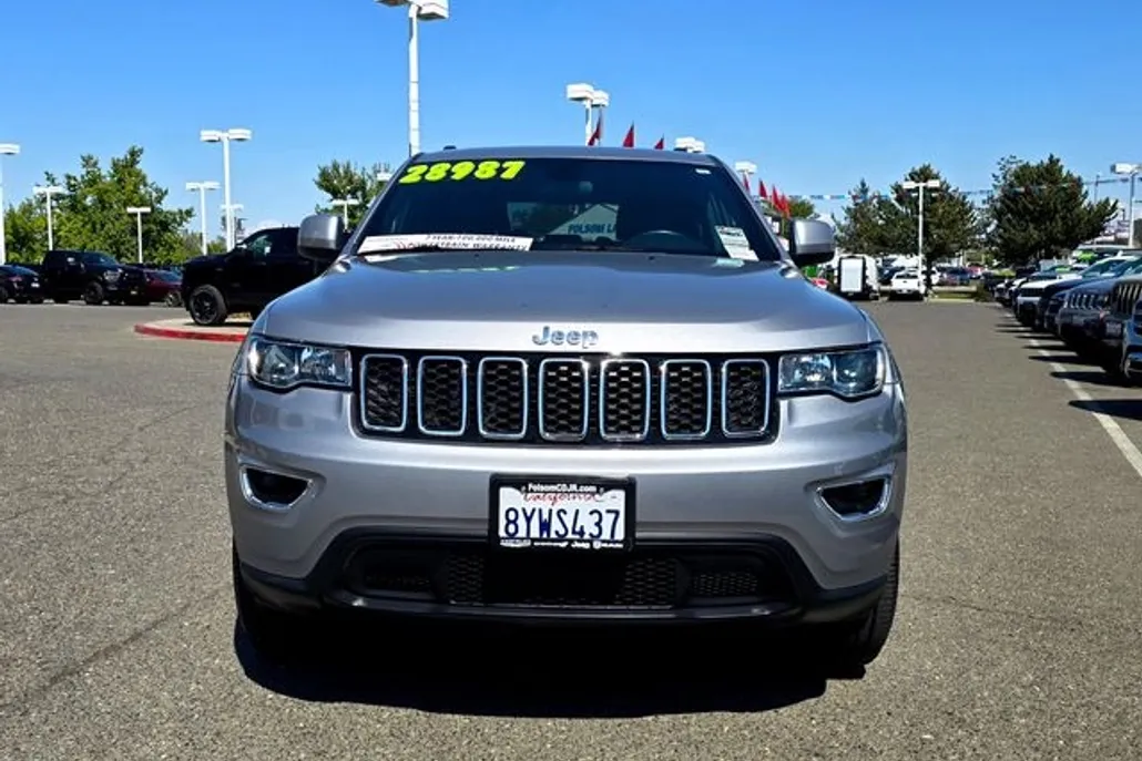 2021 Jeep Grand Cherokee Laredo X photo 1