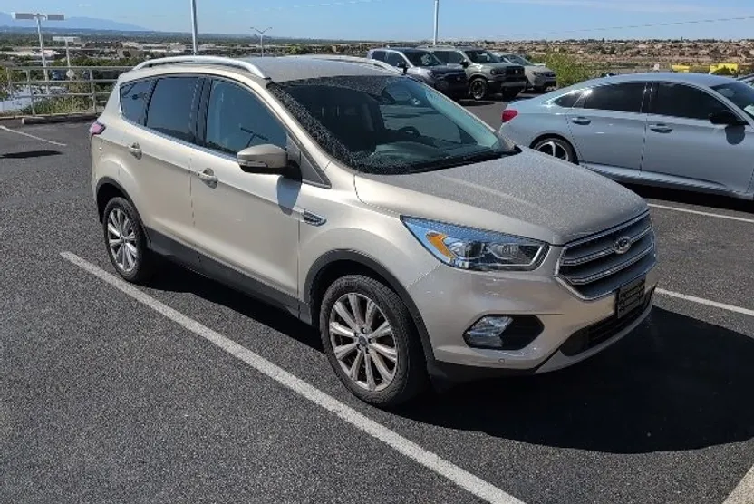 2017 Ford Escape Titanium photo 1