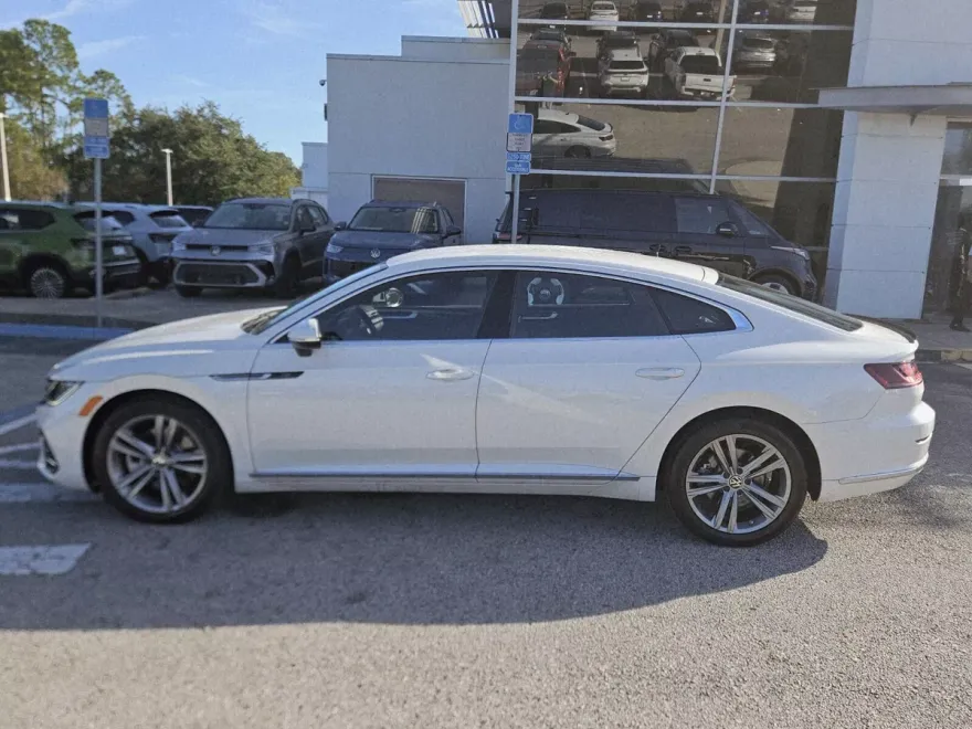 2023 Volkswagen Arteon SE R-Line photo 1